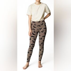 Runway Ready Stylish Leopard & Bat Print Stretch Velvety Soft Leggings 1X